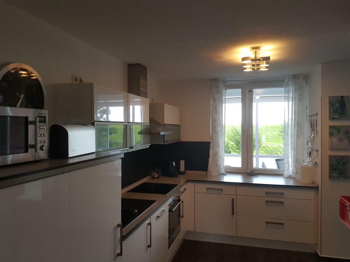 Beach Apartment Вилхелмсхафен Екстериор снимка